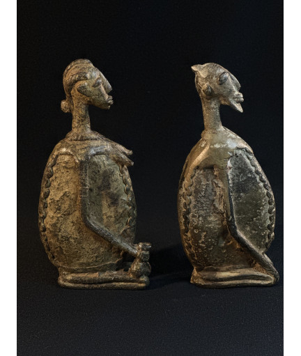 Couple de chefs Tellem accroupis - Bronzes Dogon