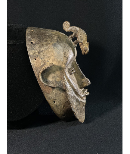 Masque masculin - Bronze d'inspiration Dan