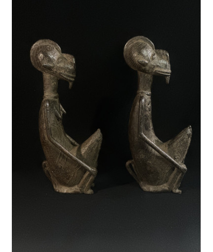 Couple d'hommes-singes -...