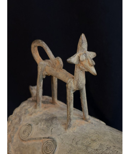 Boîte "abreuvoir" - Bronze Dogon